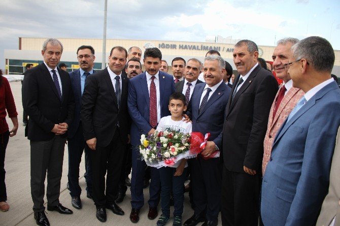 Ulaştırma Bakanı Arslan Iğdır’da