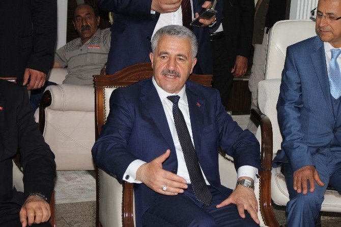 Ulaştırma Bakanı Arslan Iğdır’da