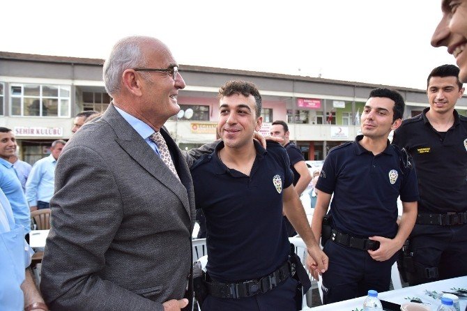 Başkan Yılmaz’dan Tüm Asker Ve Polislere Selam
