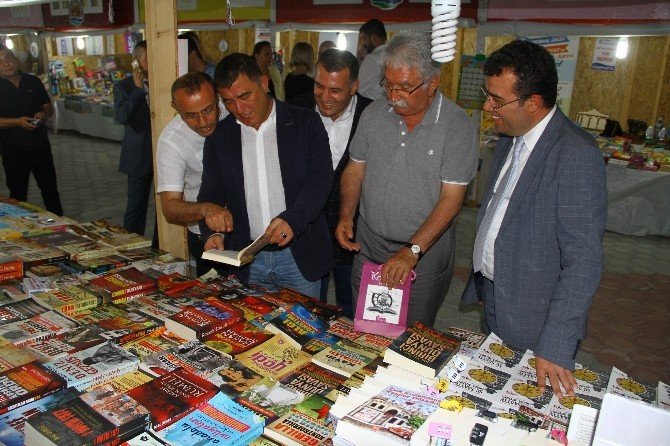 Atakum’da Kitap Sokağı Oluşturuldu