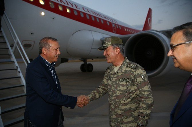 Cumhurbaşkanı Erdoğan, Silopi’de Askerlerle İftarda Bir Araya Geldi