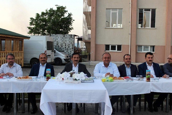 İlim Yayaca Cemiyeti, İftar Programı Düzenledi