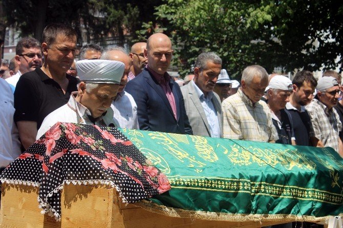 Çalışma Ve Sosyal Güvenlik Bakanı Soylu, Yalova’da Cenaze Namazına Katıldı