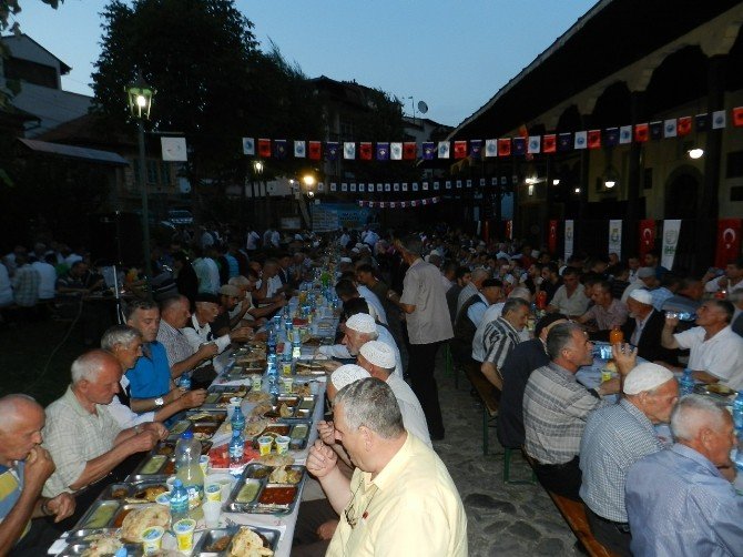 Bakan Faruk Çelik Prizren’de