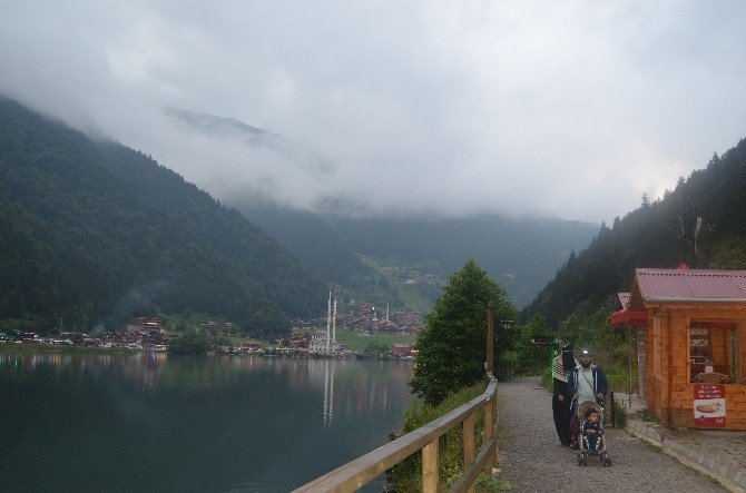 Uzungöl Turizmcileri Dertli