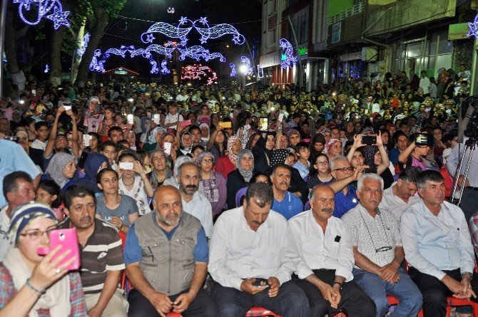Abdurrahman Önül Gölbaşı’nda İlahiler Okudu