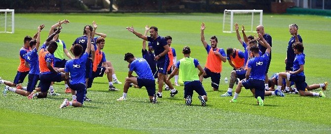 Fenerbahçe, Yeni Sezon Hazırlıklarına Emenıke Ve Salih’le Başladı