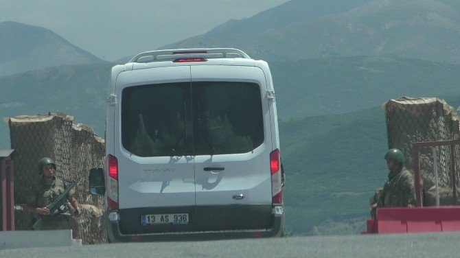 Bitlis’teki Şehit Cenazesinde Basına Çifte Standart