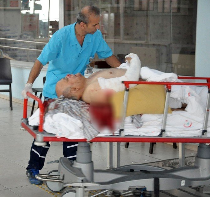 Bartın’da Otomobil Tarlaya Uçtu: 3 Yaralı