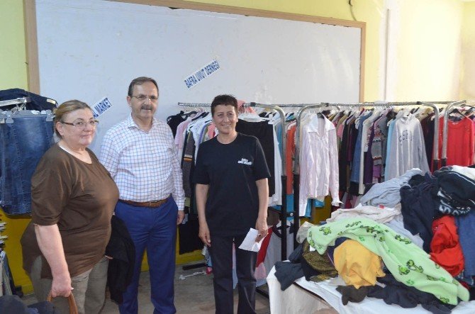 Başkan Şahin’den ’Sosyal Market’e Ziyaret