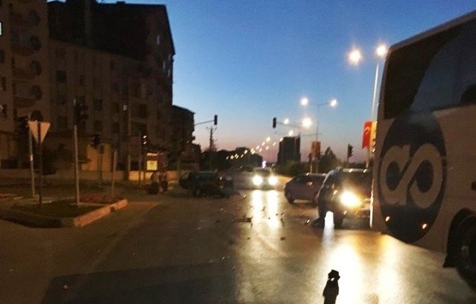 Sungurlu’da 3 Ayrı Trafik Kazası : 4 Yaralı
