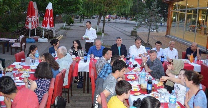 Kaymakam Kılıçarslan, Şehit Ve Gazi Aileleriyle İftarda Bir Araya Geldi