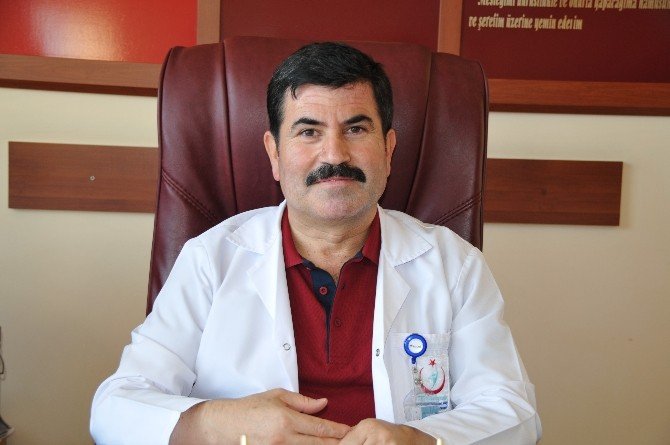 Öğrencilerden Hastalara Okuma Saati