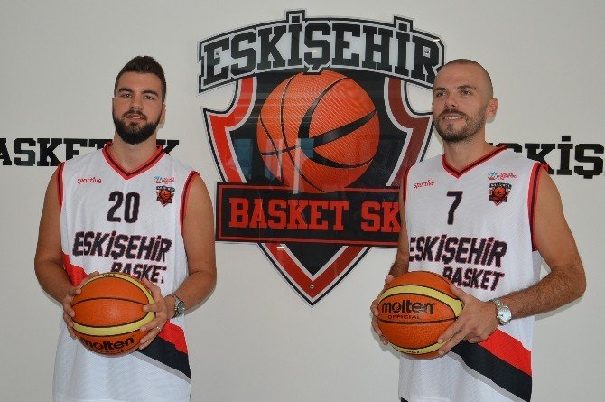 Eskişehir Basket’te İki İmza Birden