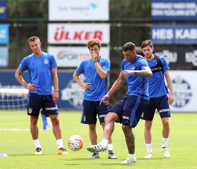 Fenerbahçe’de Hazırlıklar Sürüyor