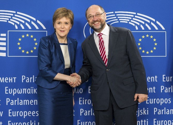 İskoçya Başbakanı Sturgeon, Schulz İle Görüştü