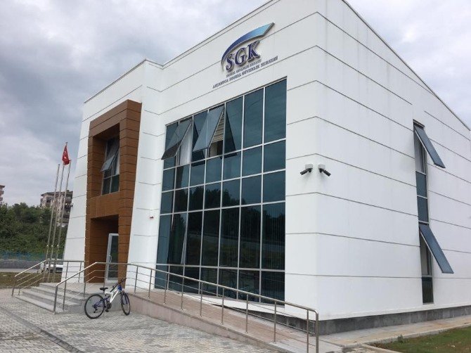 Akçakoca Yeni Sgk Binası Hizmete Girdi