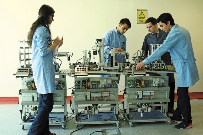 Aso Teknik Koleji’nden Başarılı Öğrencilere Bir Destek Daha