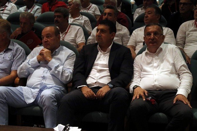 Antalyaspor’un Yeni Başkanı Öztürk Oldu