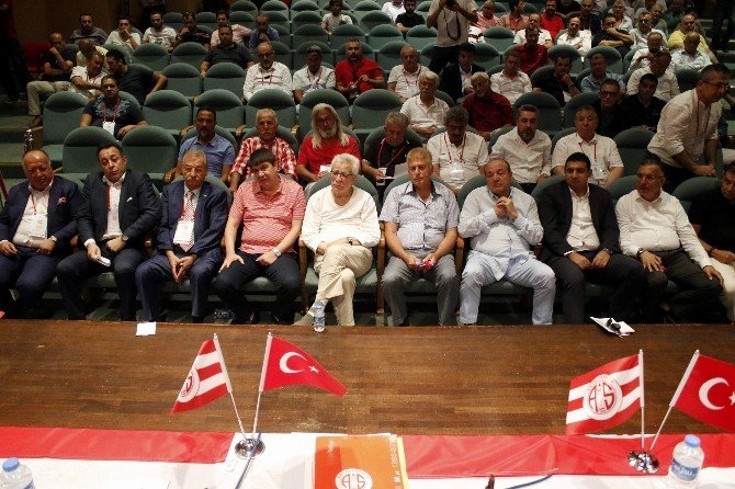 Antalyaspor’un Yeni Başkanı Öztürk Oldu