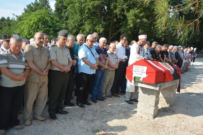 Efsane Emniyet Müdürü Son Yolculuğuna Uğurlandı
