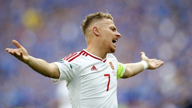 Dzsudzsak: "Patlamalardan Endişeliyim, Ayrılmak İstiyorum"
