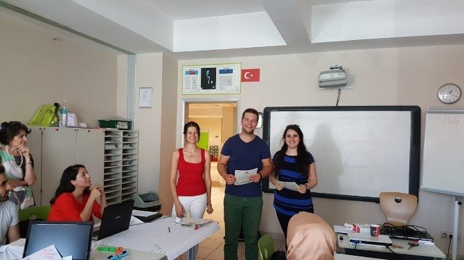 Dünya Gençliğinin Kaliteli İstihdamı İçin Bir Araya Geldiler