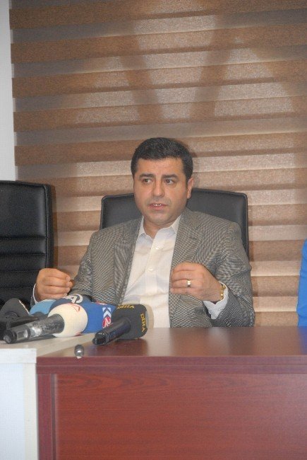 Demirtaş’tan ‘Kayyum’ Açıklaması