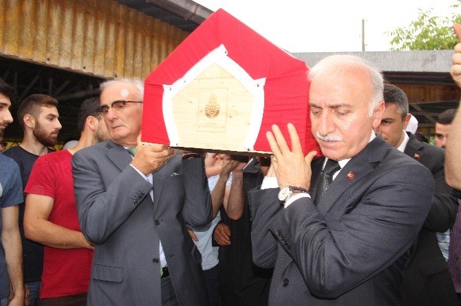 Eski Milli Güreşçi Serkan Türk Son Yolculuğuna Uğurlandı