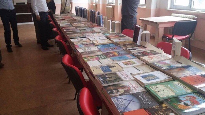 Okuluma Devam Ediyorum, Geleceğe Umutla Bakıyorum Projesi