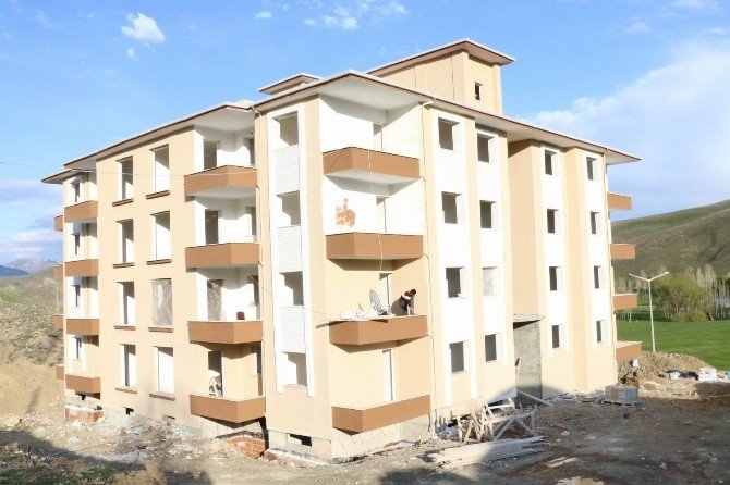 Otlukbeli’ne Modern Polis Lojmanları