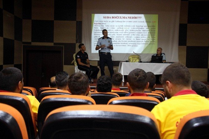 Dalgıç Polislerden Cankurtaranlara Eğitim