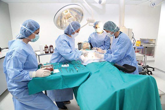 İaü’yü Tercih Eden Tüm Tıp Öğrencilerine Tam Burs