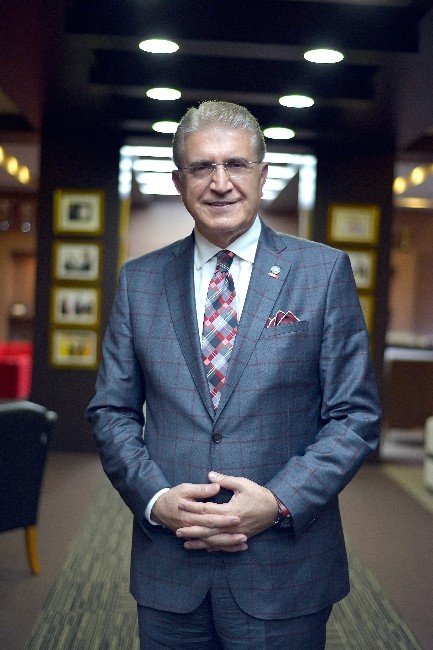 İaü’yü Tercih Eden Tüm Tıp Öğrencilerine Tam Burs