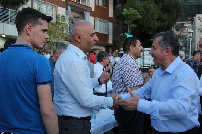 Ak Partili Özdağ: “Hedefimiz 2019 Yerel Seçimleri”