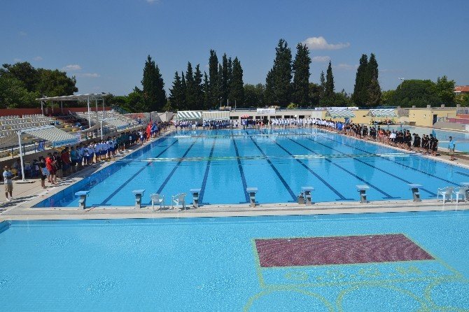 Sualtı Hokeyi Büyükler Türkiye Şampiyonası Balıkesir’de Başladı