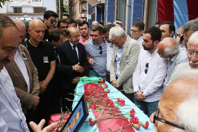 Ali Özbak İçin Ziya Bey Sosyal Tesisleri’nde Tören Düzenlendi