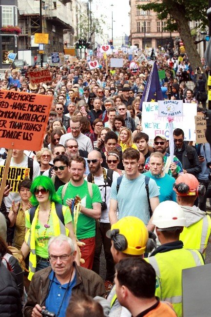 Londra’da Ab Yanlılarından Referandum Sonucuna Protesto