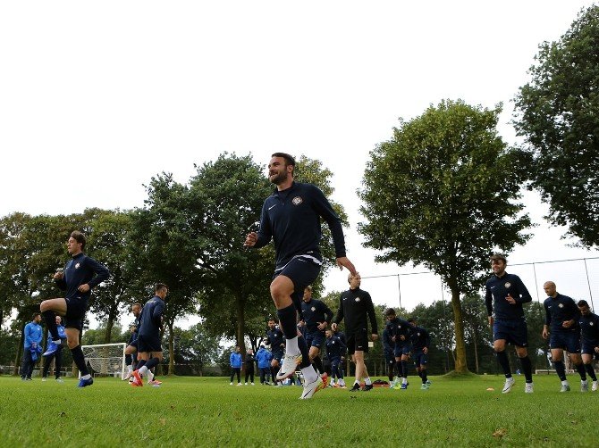 Osmanlıspor Sezon Hazırlıkları İçin Hollanda’ya Gitti
