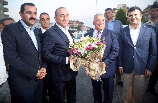 Dışişleri Bakanı Mevlüt Çavuşoğlu: "Terör Türkiye’yi Susturamayacak Ve Yıldıramayacak"
