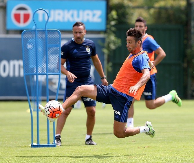 Fenerbahçe, Hazırlıklarını Sürdürüyor