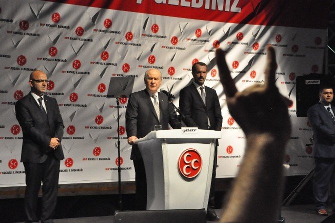 Mhp Lideri Devlet Bahçeli Kocaeli’de Partisinin İftarına Katıldı