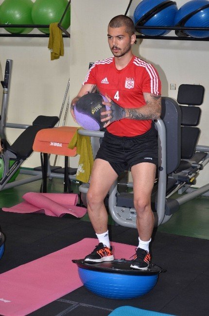 Sivasspor, Yeni Sezon Hazırlıklarını Sürdürüyor