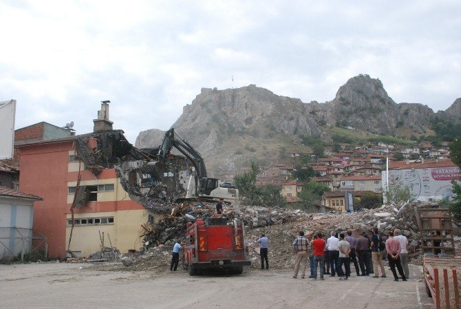 Tokat’ta 30 Milyon Tl’lik Meydan Çarşısı Projesinin 1. Etabı Başladı