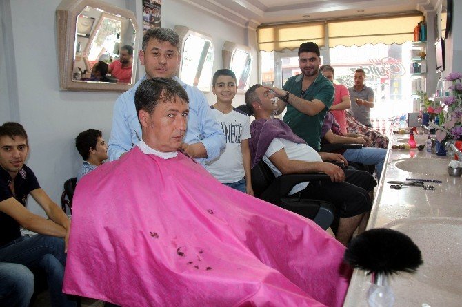 Berberlerde Bayram Mesaisi