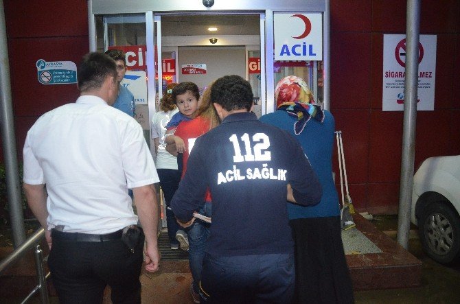 Fatsa’da Otomobil Refüje Çarptı: 6 Yaralı