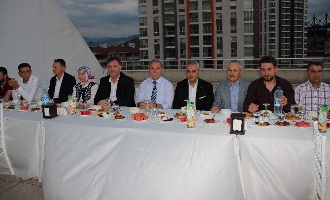 Şahin: “En Büyük Müttefikiniz En Büyük Muhalifiniz Olabilir”