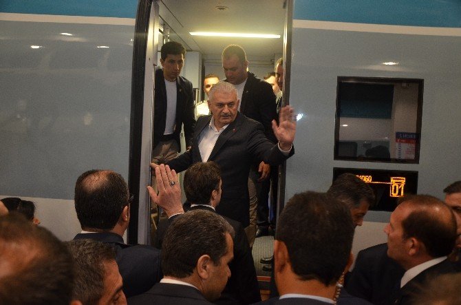 Başbakan Yıldırım Eskişehir’den Yht’le Ayrıldı