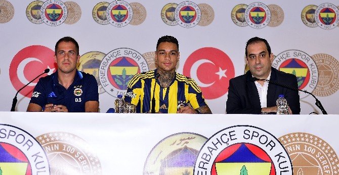 Van Der Wiel: "Fenerbahçe’nin Bir Parçası Olmak İstiyorum"