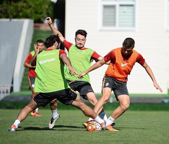 Galatasaray, Yeni Sezon Hazırlıklarını Sürdürüyor